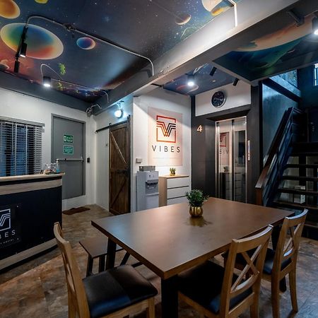 Vibes Hostel 방콕 외부 사진