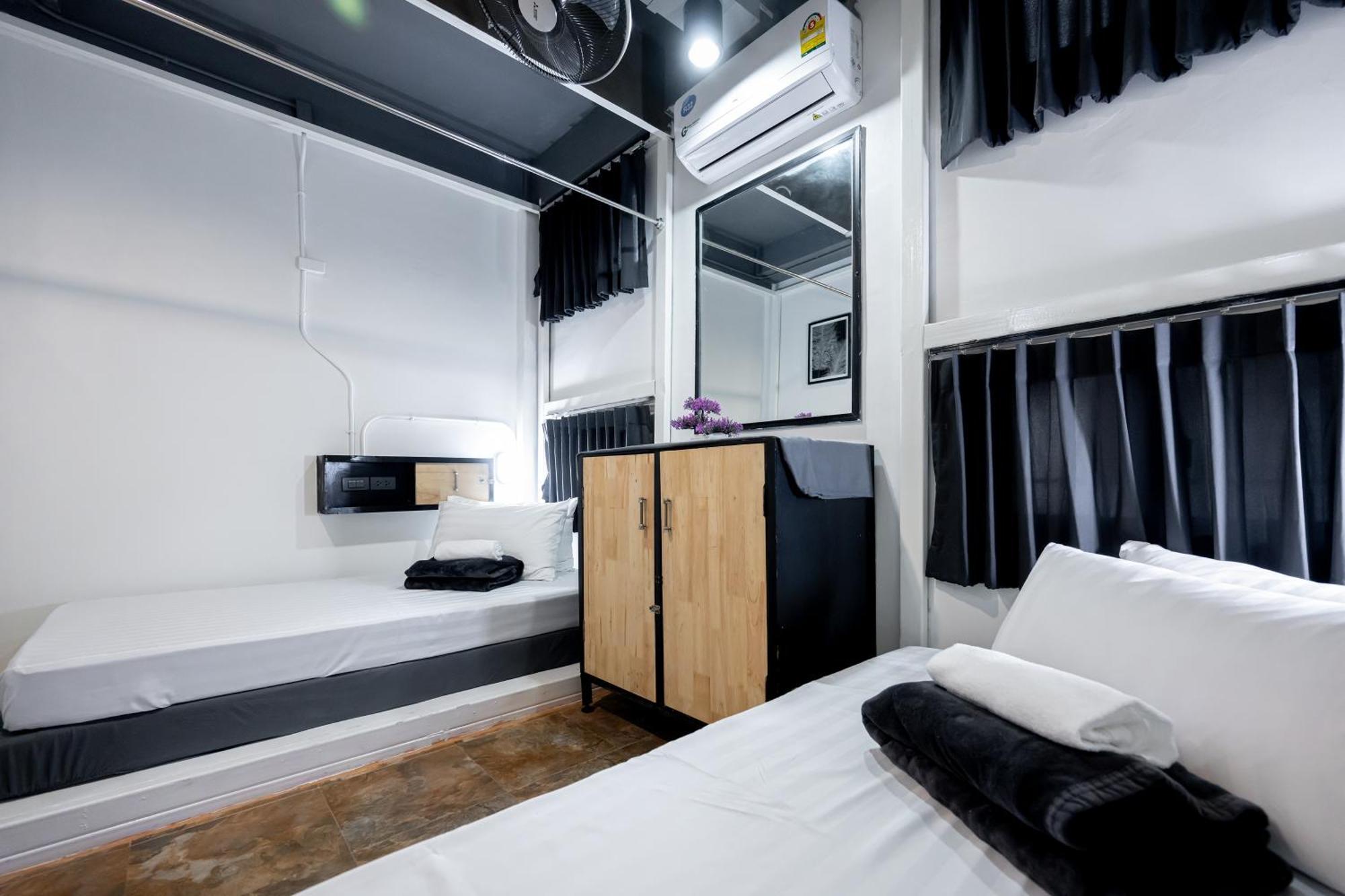 Vibes Hostel 방콕 외부 사진