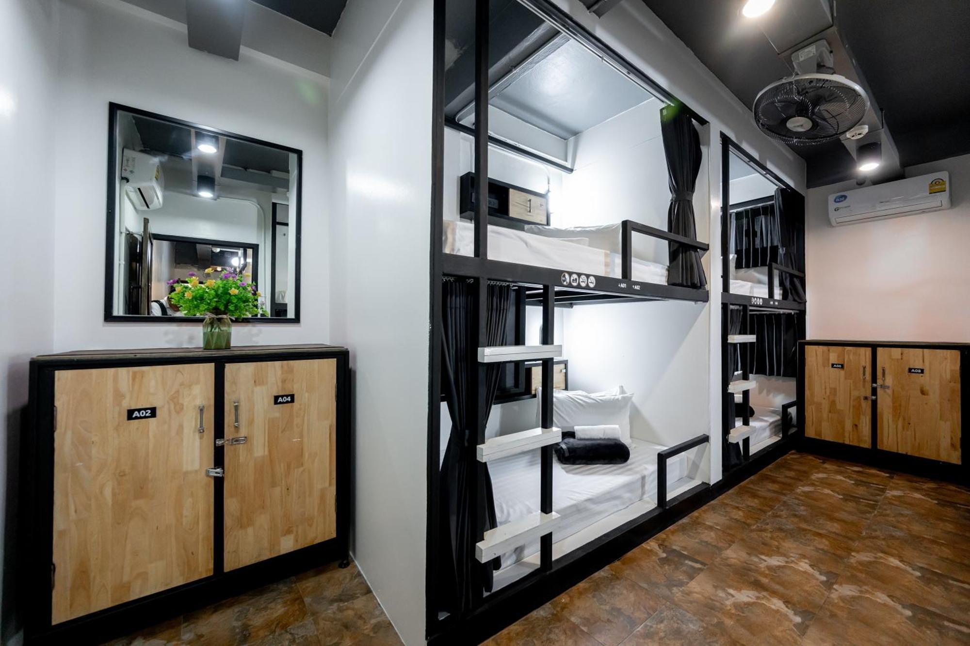 Vibes Hostel 방콕 외부 사진