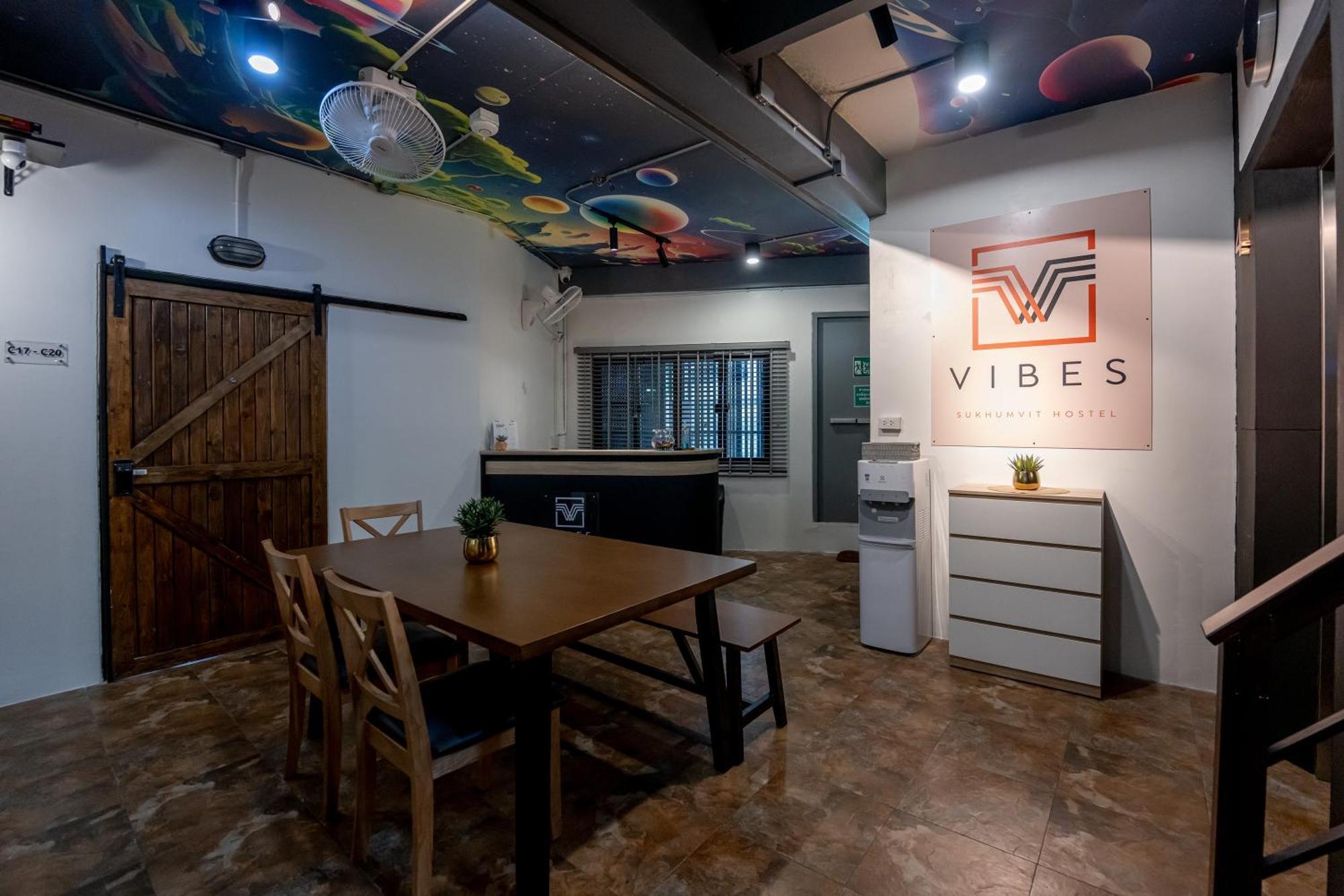 Vibes Hostel 방콕 외부 사진