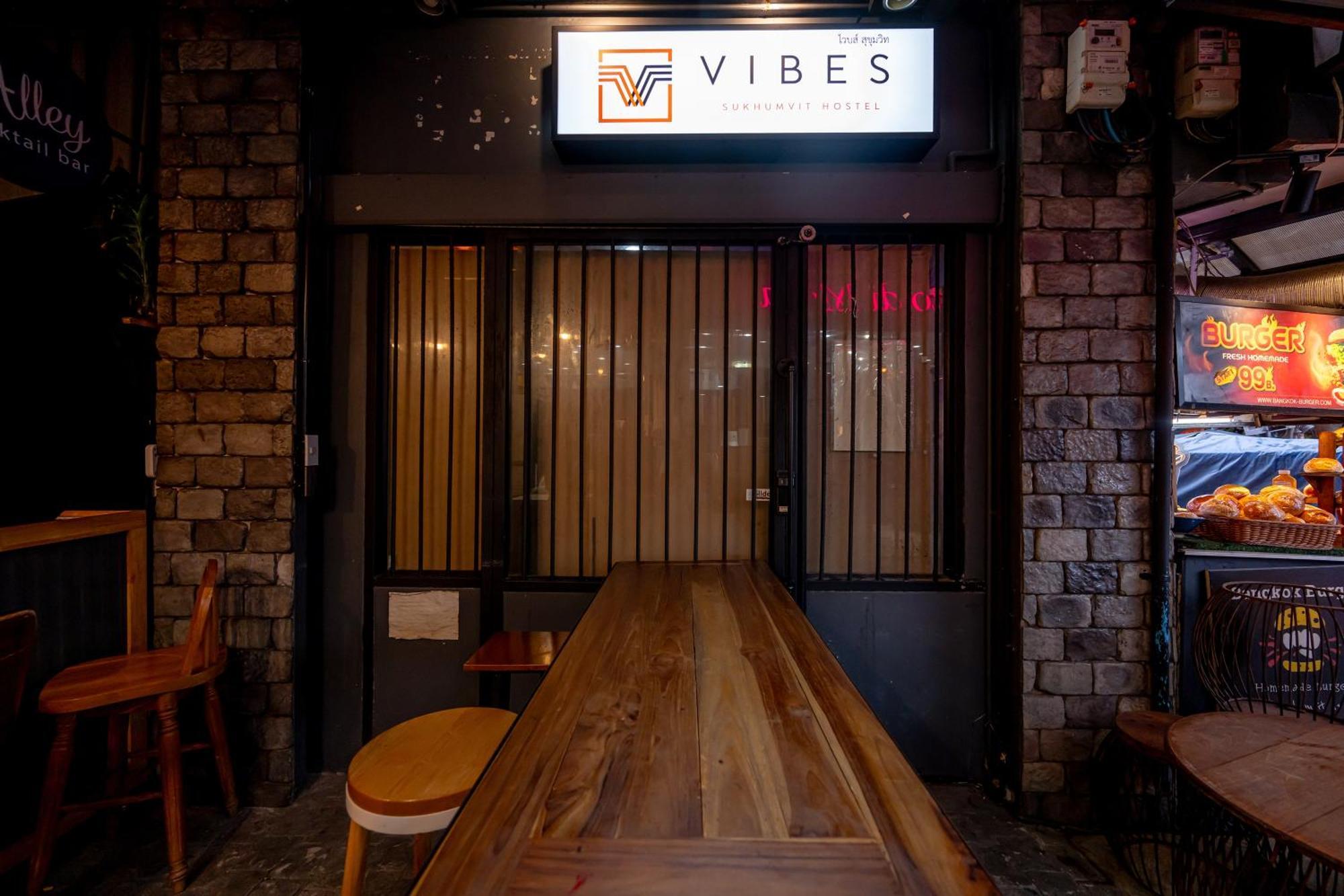 Vibes Hostel 방콕 외부 사진