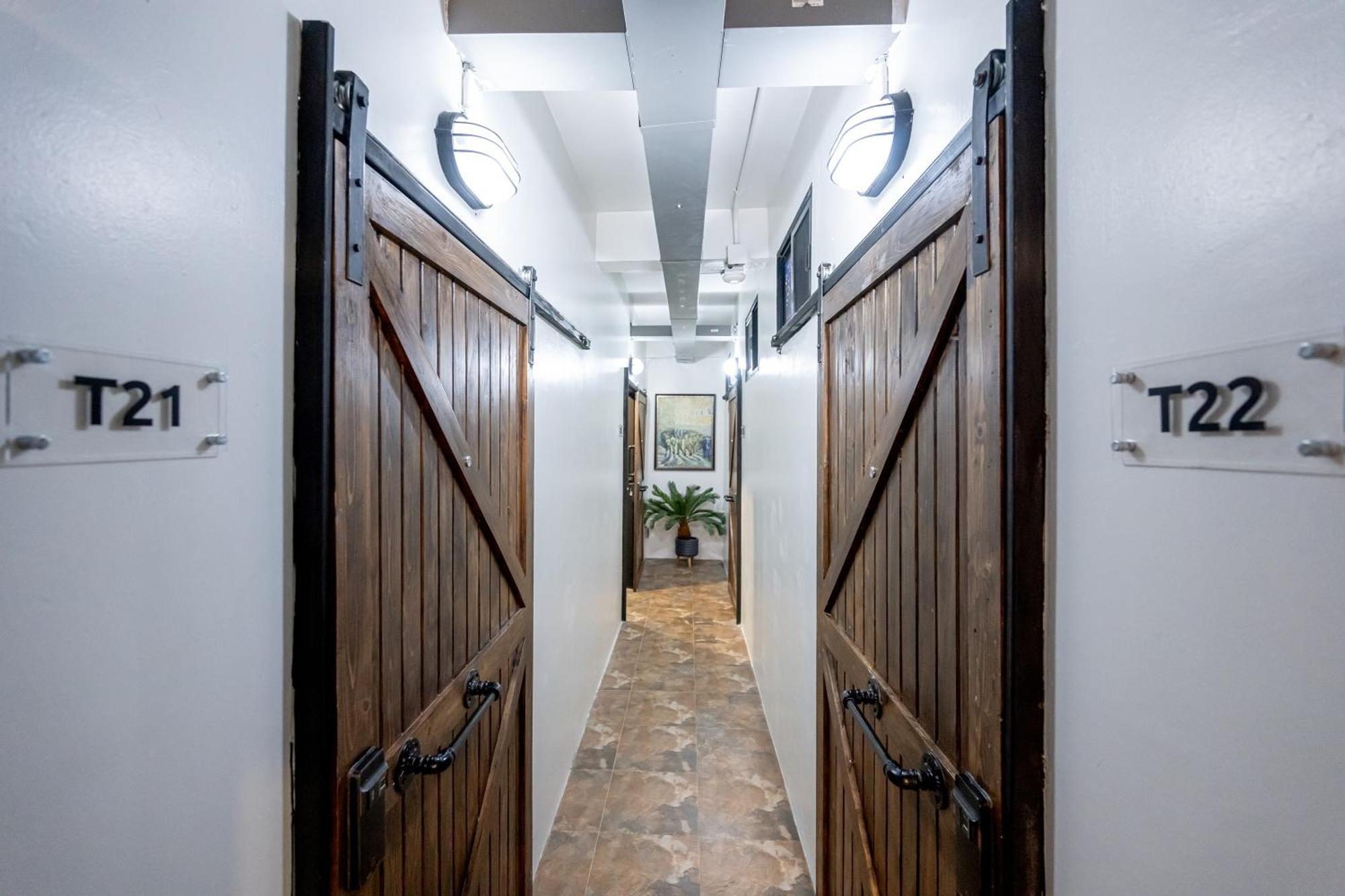 Vibes Hostel 방콕 외부 사진