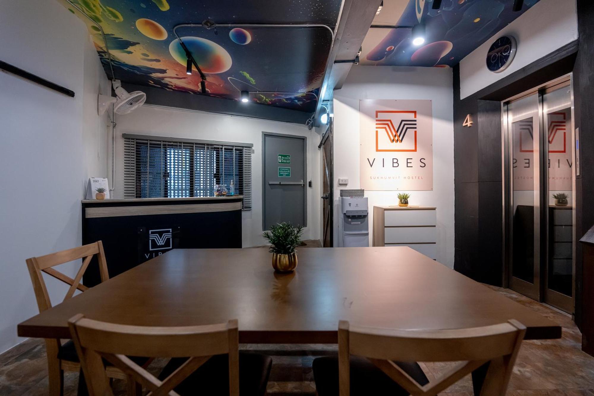 Vibes Hostel 방콕 외부 사진